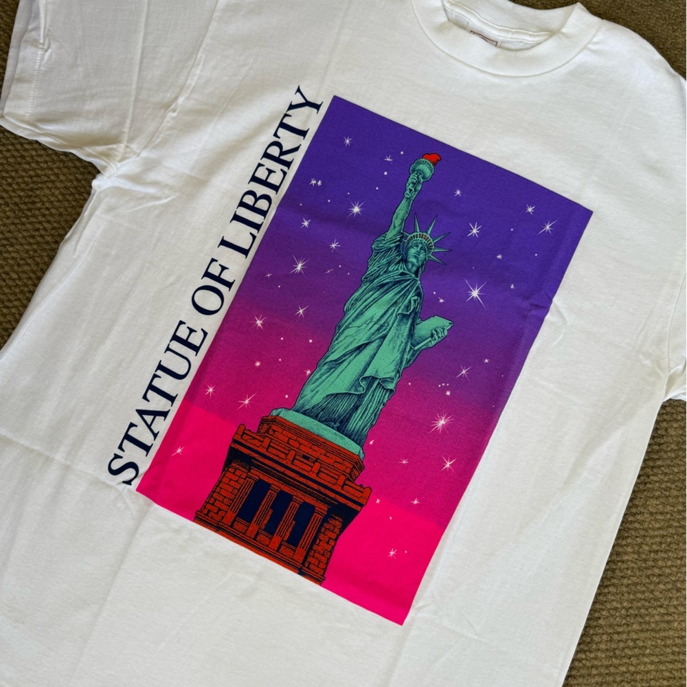 Vintage Statue Of Liberty Neon Print Single Stitch T-Shirt Size L Delta USA MADE - Picture 2 of 6